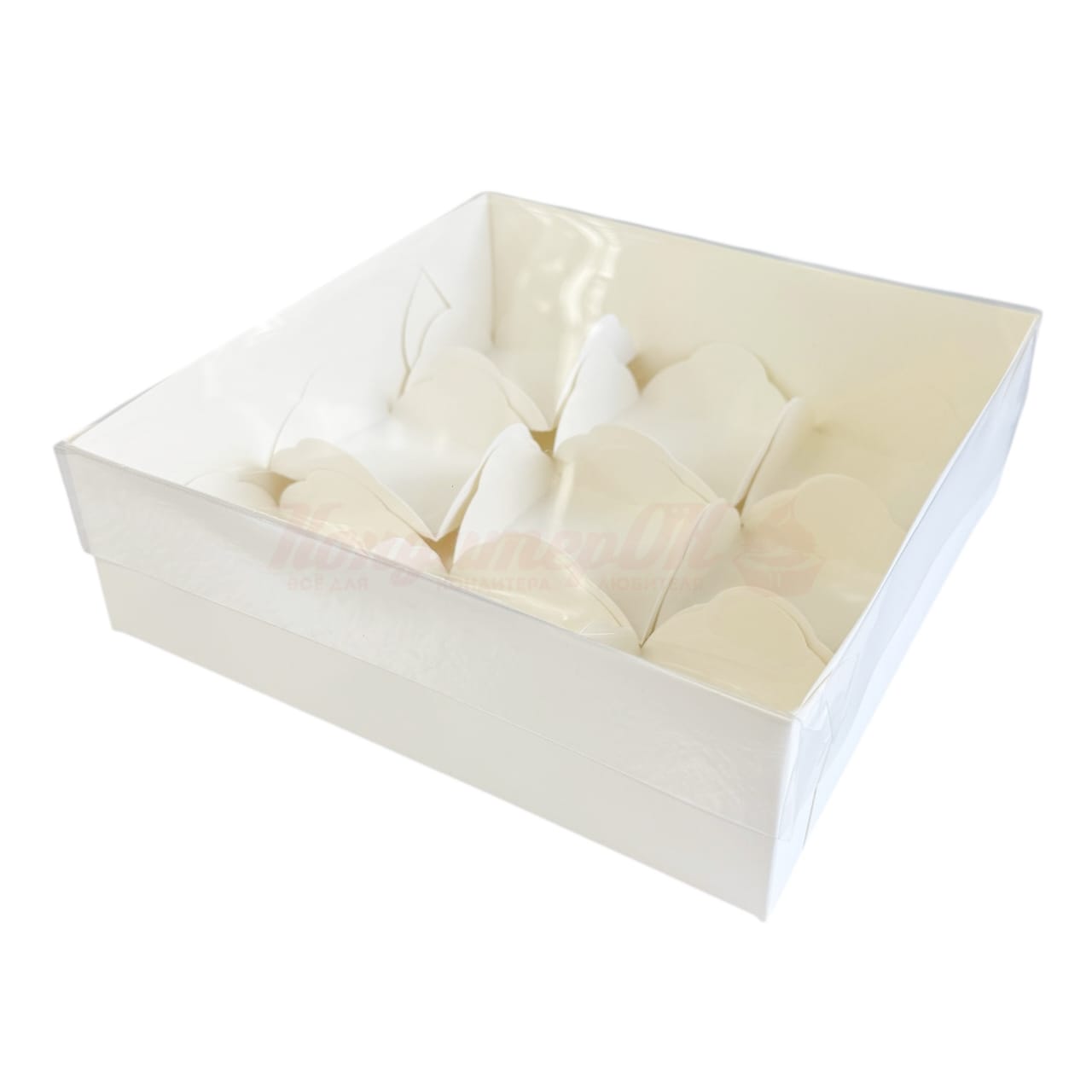 Коробка для 9 моти 17,5*17,5*5,5 см белая с пластиковой крышкой 